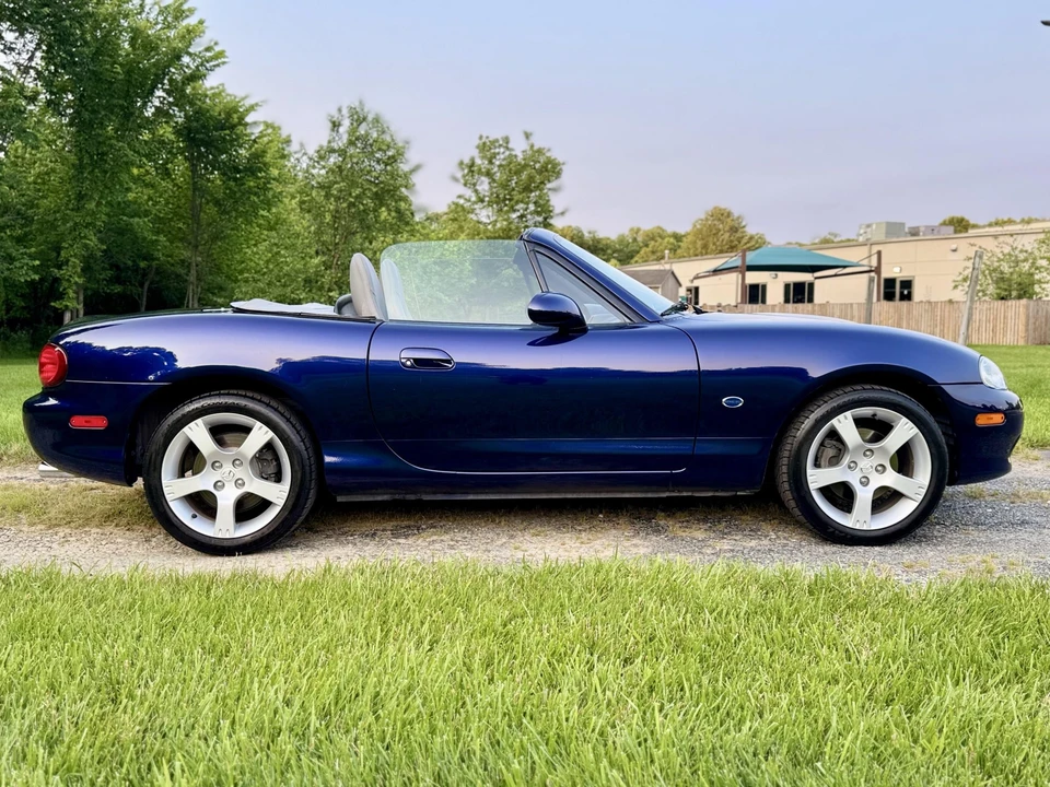 2003 Mazda NB MX-5 Miata - Image 29 of 31