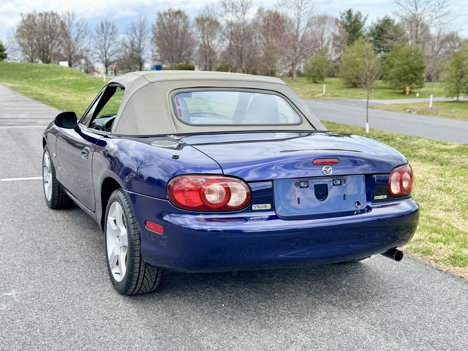 2003 Mazda NB MX-5 Miata - Image 9 of 31