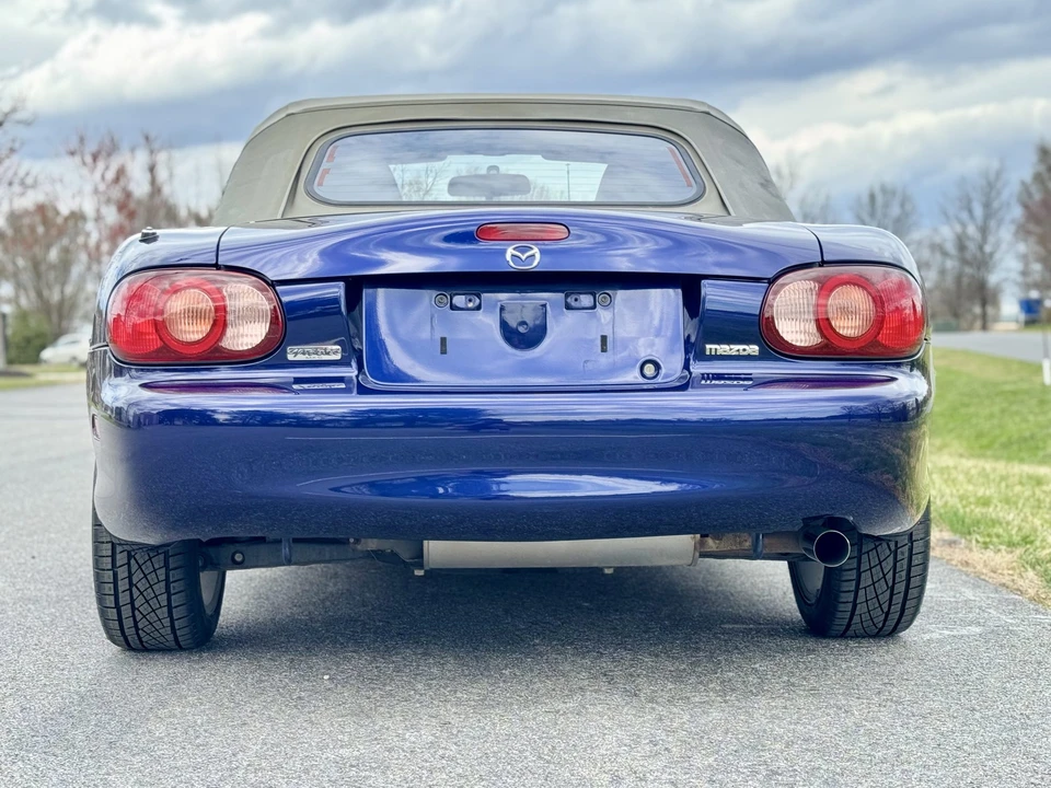 2003 Mazda NB MX-5 Miata - Image 10 of 31