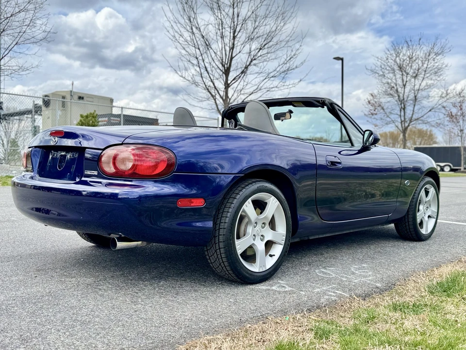 2003 Mazda NB MX-5 Miata - Image 13 of 31