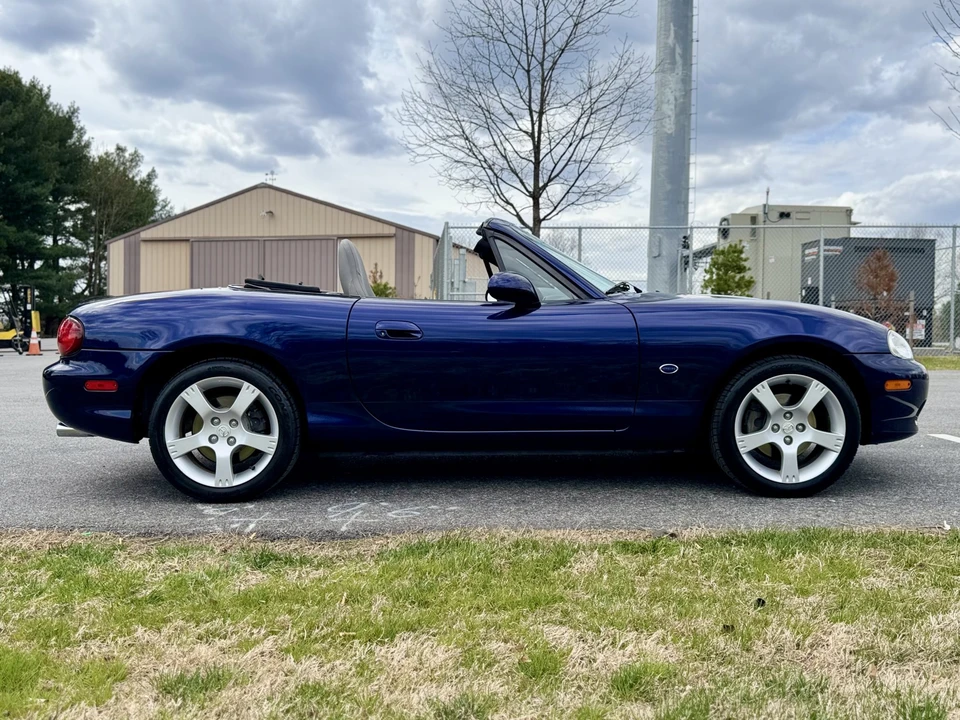 2003 Mazda NB MX-5 Miata - Image 16 of 31