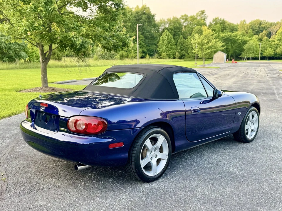 2003 Mazda NB MX-5 Miata - Image 15 of 31
