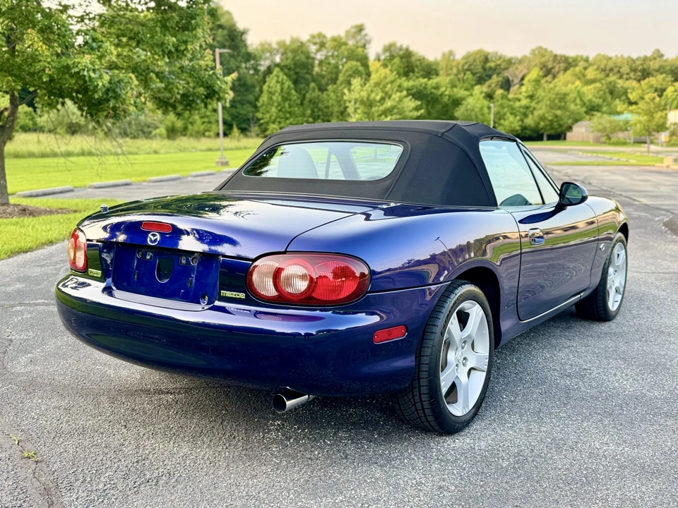 2003 Mazda NB MX-5 Miata - Image 14 of 31