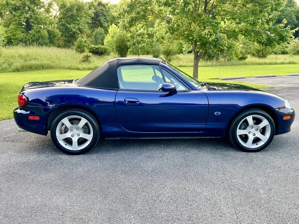 2003 Mazda NB MX-5 Miata - Image 16 of 31