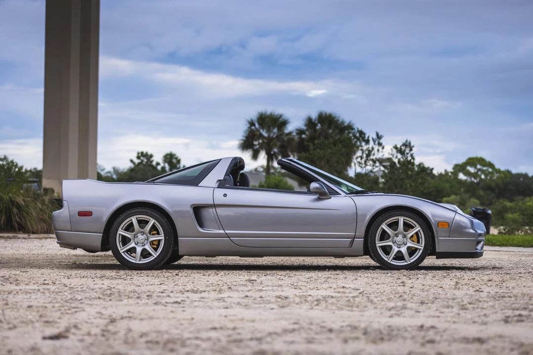 2004 Acura NA2 NSX - Image 12 of 31