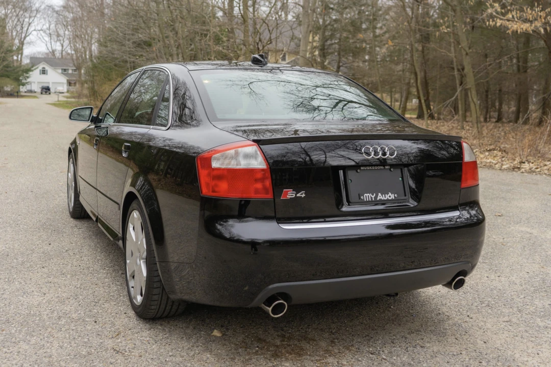 2004 Audi B6 S4 - Image 5 of 31