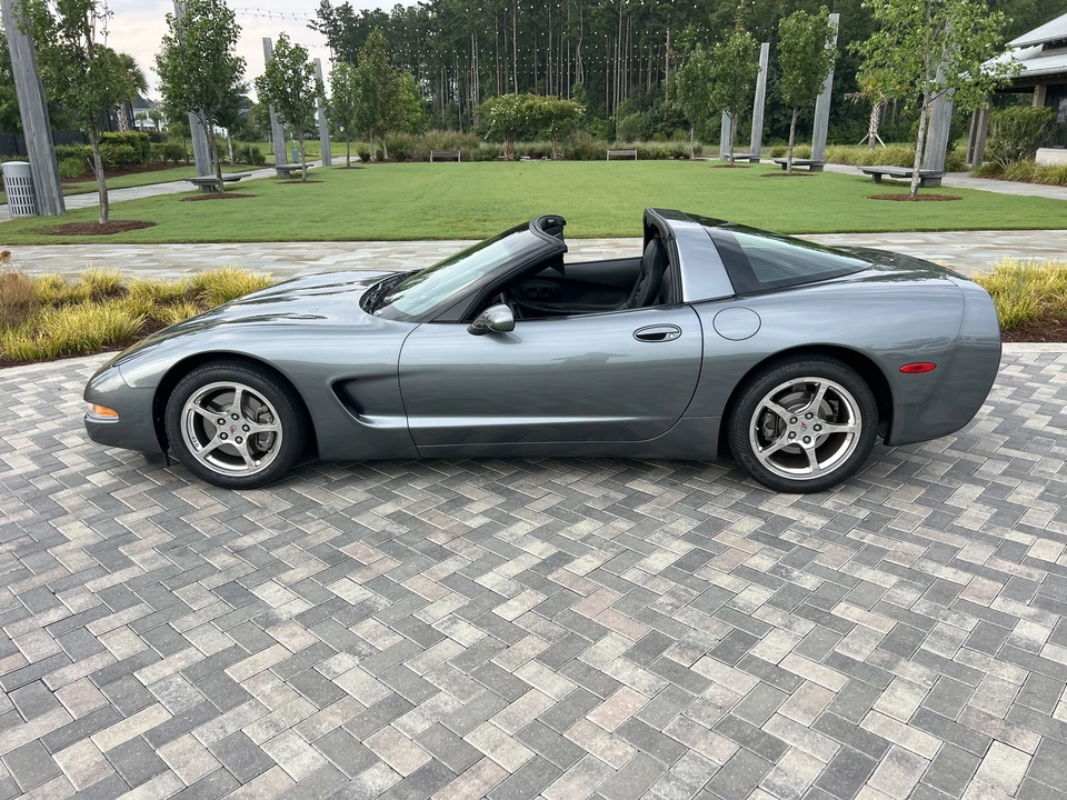 2004 Chevrolet Corvette C5 - Image 8 of 31