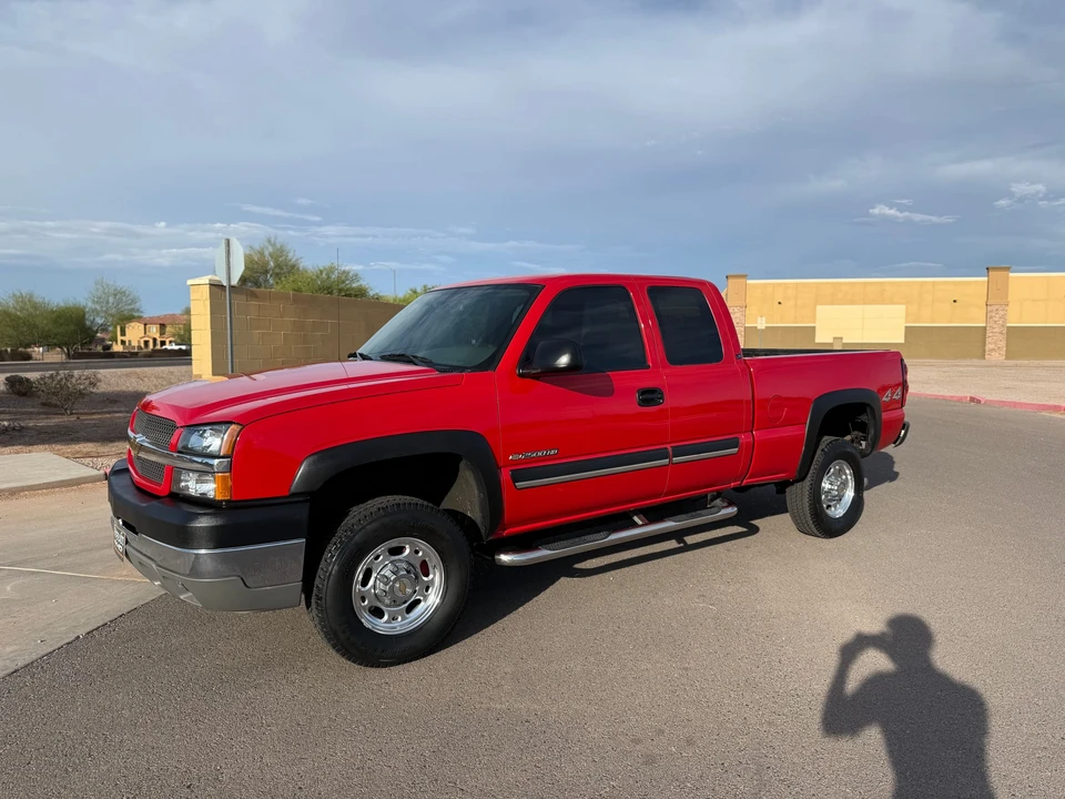 2004 Chevrolet Silverado Heavy Duty 1st Gen - Image 2 of 31