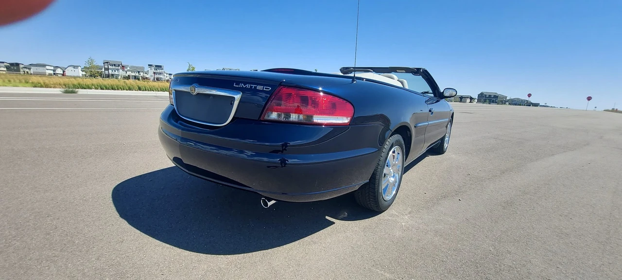 2004 Chrysler Sebring - Image 8 of 31