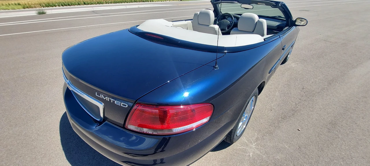 2004 Chrysler Sebring - Image 22 of 31