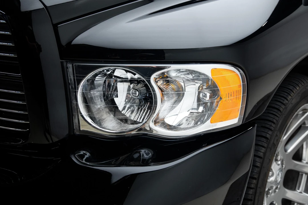 2004 Dodge Ram SRT-10 3rd Gen - Image 18 of 31