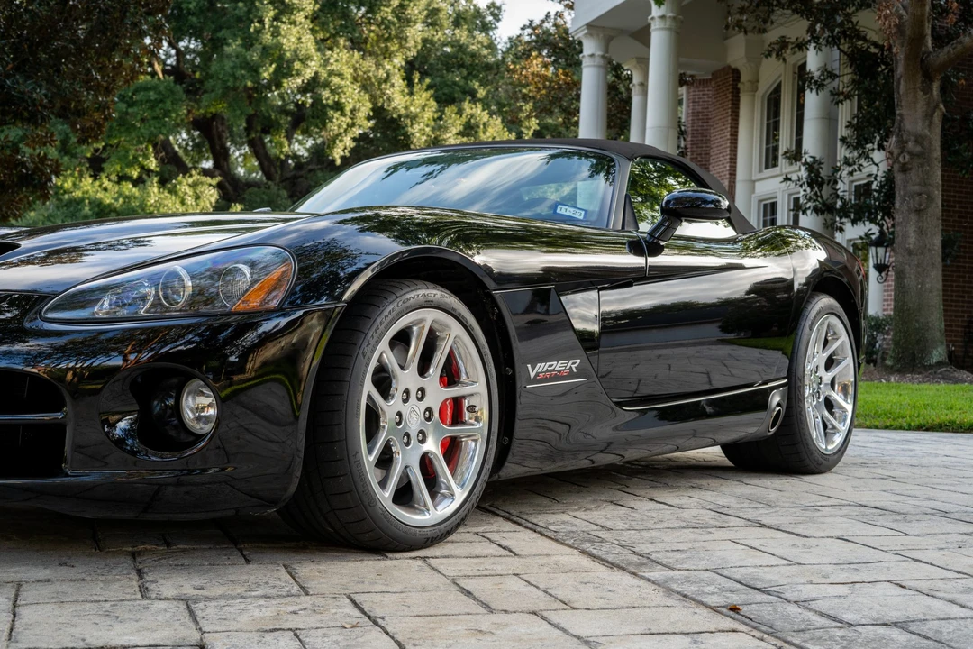 2004 Dodge Viper 3rd Gen - Image 19 of 31