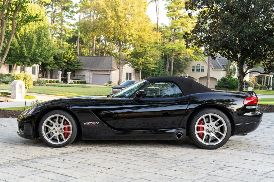 2004 Dodge Viper 3rd Gen - Image 17 of 31