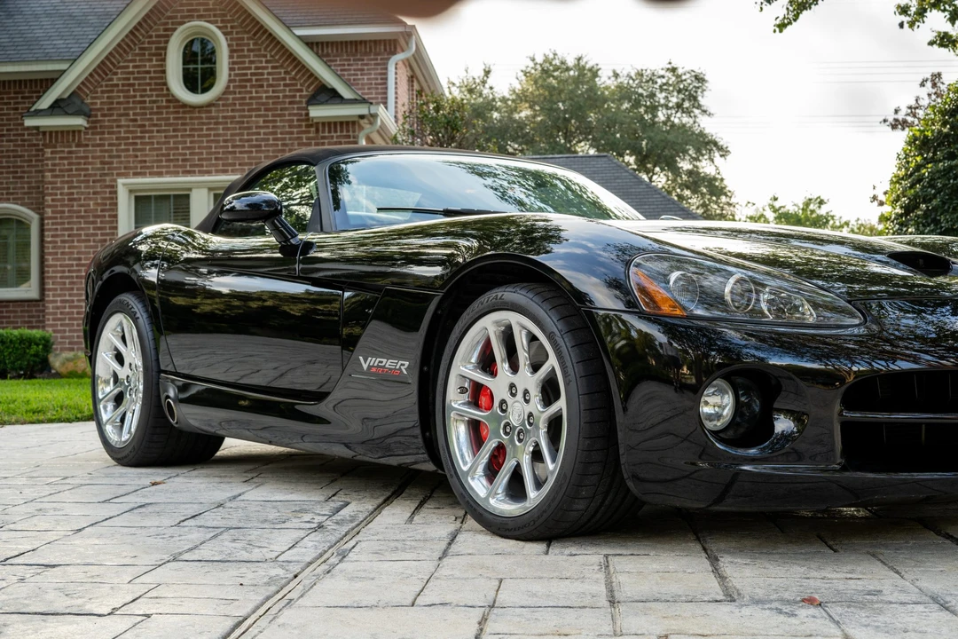 2004 Dodge Viper 3rd Gen - Image 18 of 31