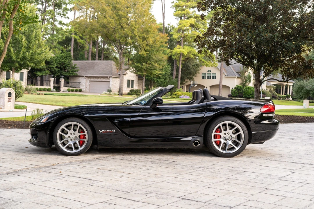2004 Dodge Viper 3rd Gen - Image 9 of 31