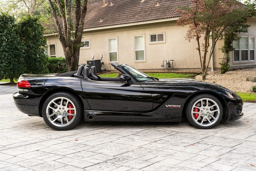 2004 Dodge Viper 3rd Gen - Image 5 of 31