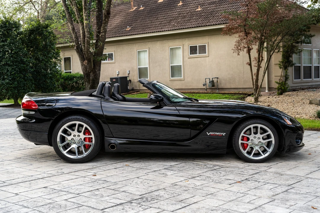 2004 Dodge Viper 3rd Gen - Image 4 of 31