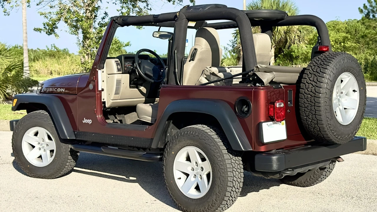 2004 Jeep TJ Wrangler - Image 27 of 31
