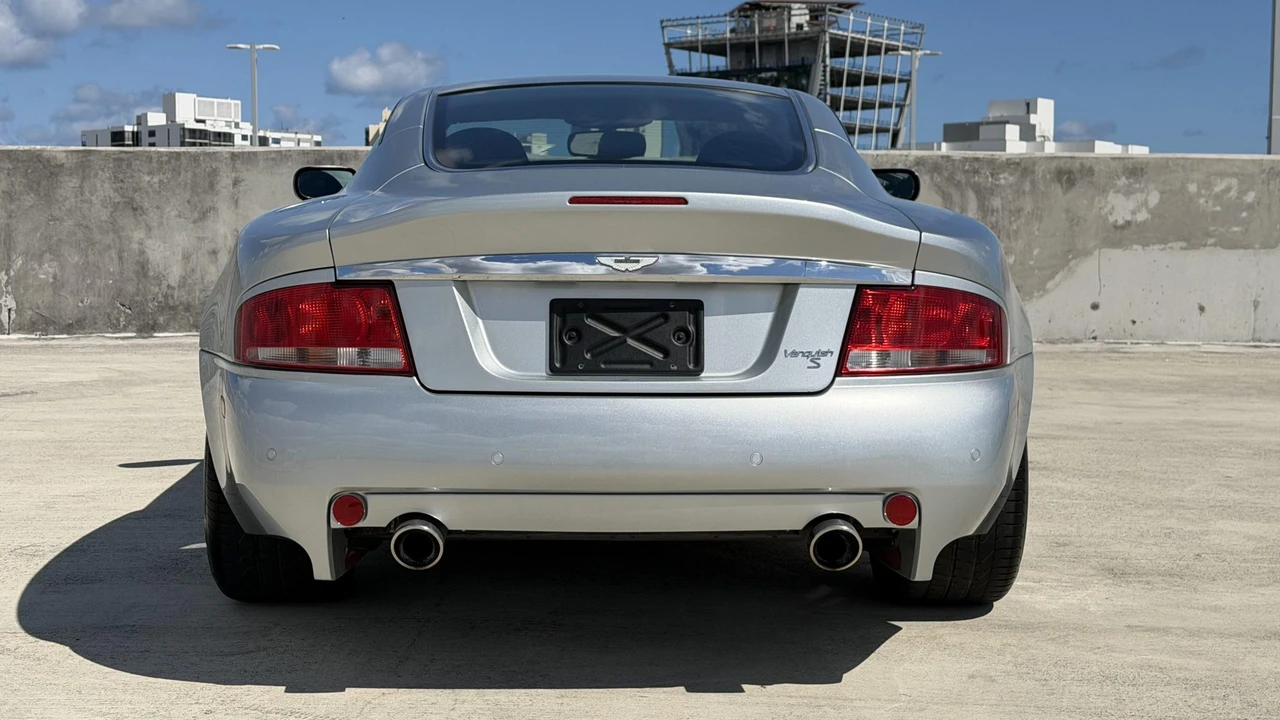 2005 Aston Martin Vanquish 1st Gen - Image 19 of 31