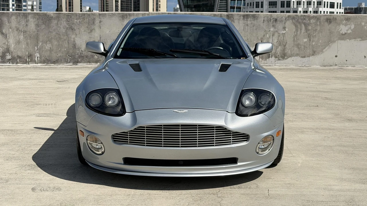 2005 Aston Martin Vanquish 1st Gen - Image 5 of 31