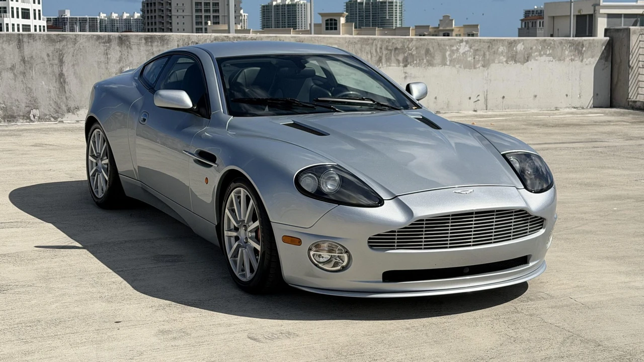 2005 Aston Martin Vanquish 1st Gen - Image 8 of 31