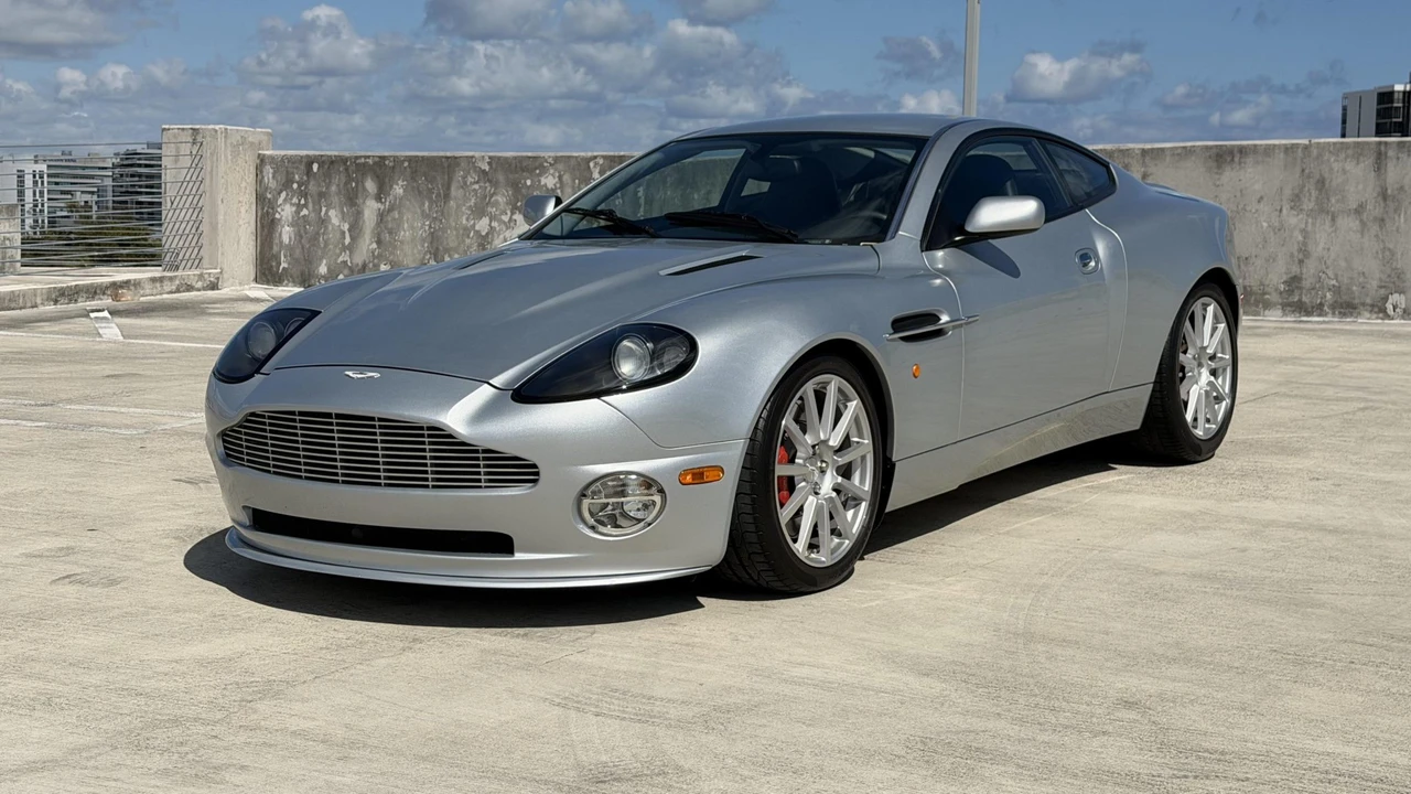 2005 Aston Martin Vanquish 1st Gen - Image 4 of 31