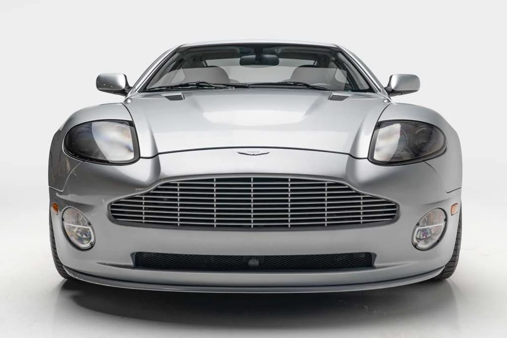 2005 Aston Martin Vanquish 1st Gen - Image 29 of 31