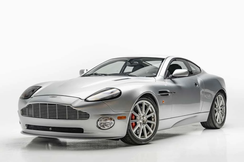 2005 Aston Martin Vanquish 1st Gen - Image 26 of 31