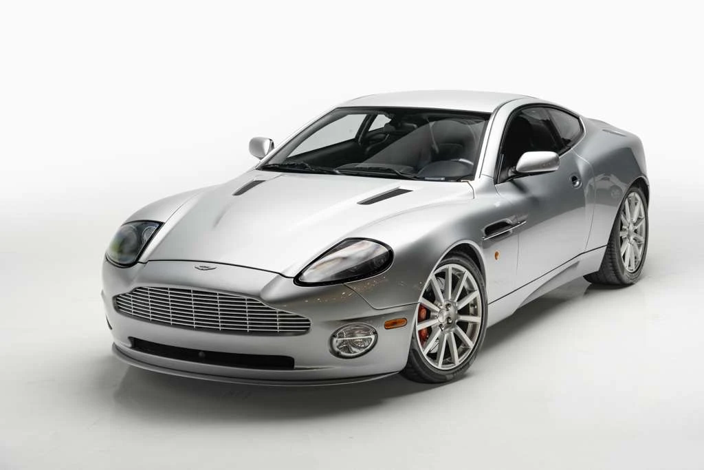 2005 Aston Martin Vanquish 1st Gen - Image 28 of 31