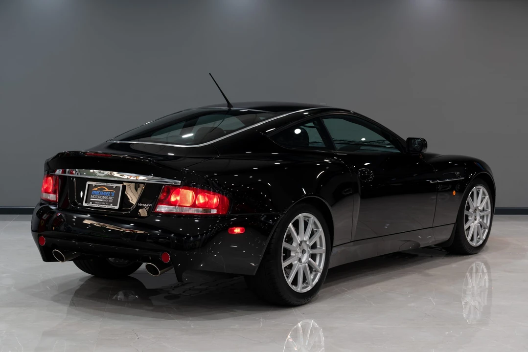 2005 Aston Martin Vanquish 1st Gen - Image 21 of 31