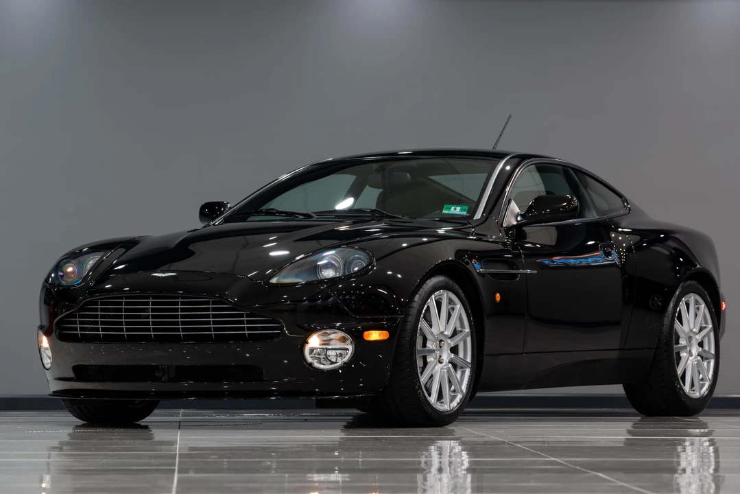 2005 Aston Martin Vanquish 1st Gen - Image 4 of 31