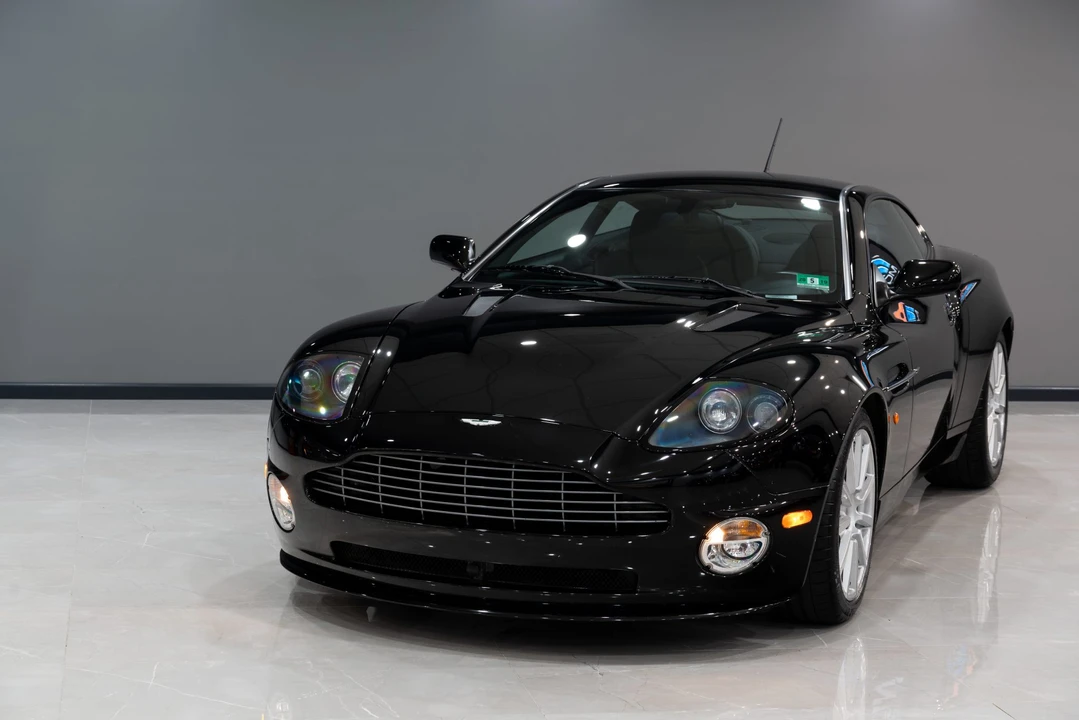 2005 Aston Martin Vanquish 1st Gen - Image 3 of 31