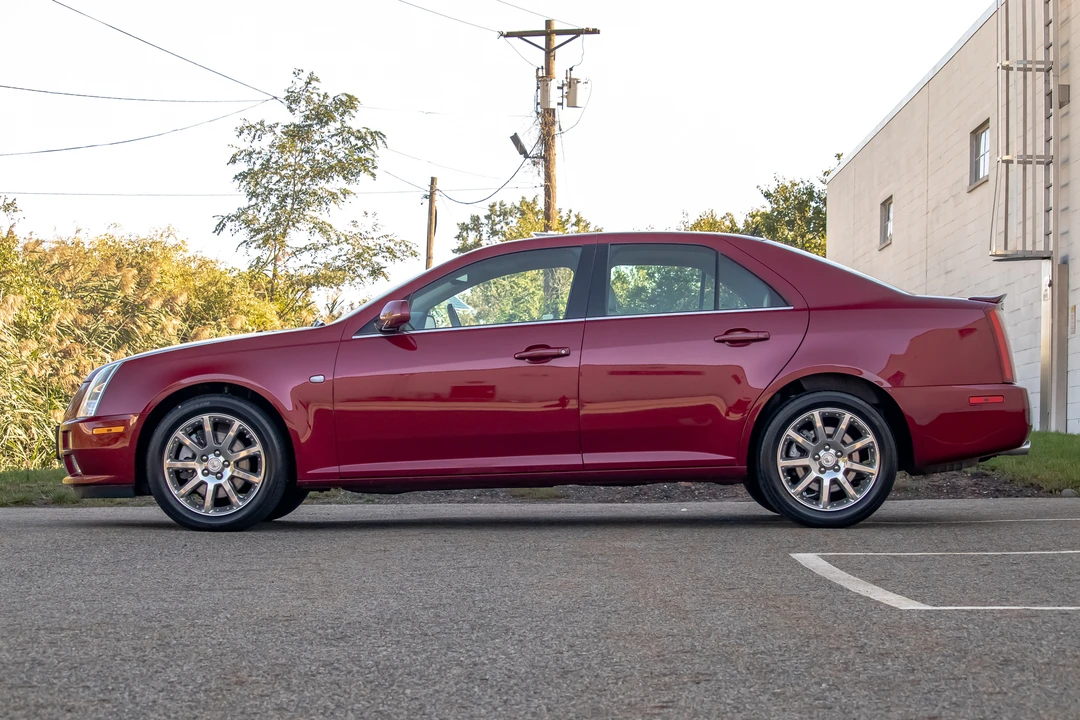 2005 Cadillac STS - Image 5 of 31