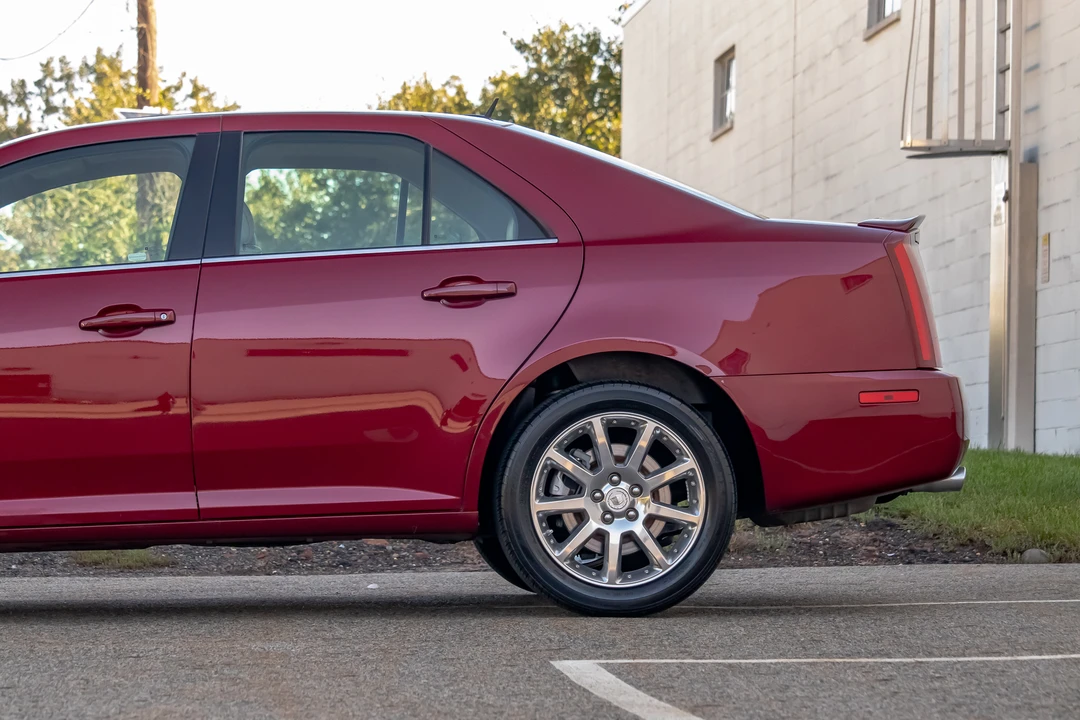 2005 Cadillac STS - Image 30 of 31