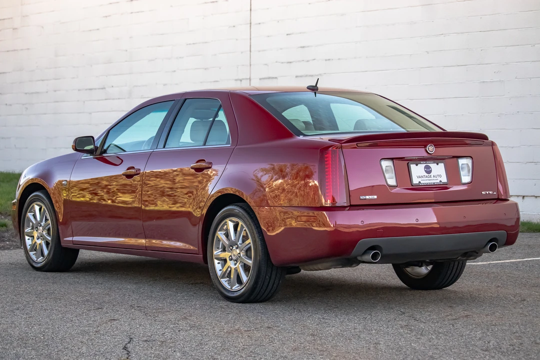 2005 Cadillac STS - Image 8 of 31