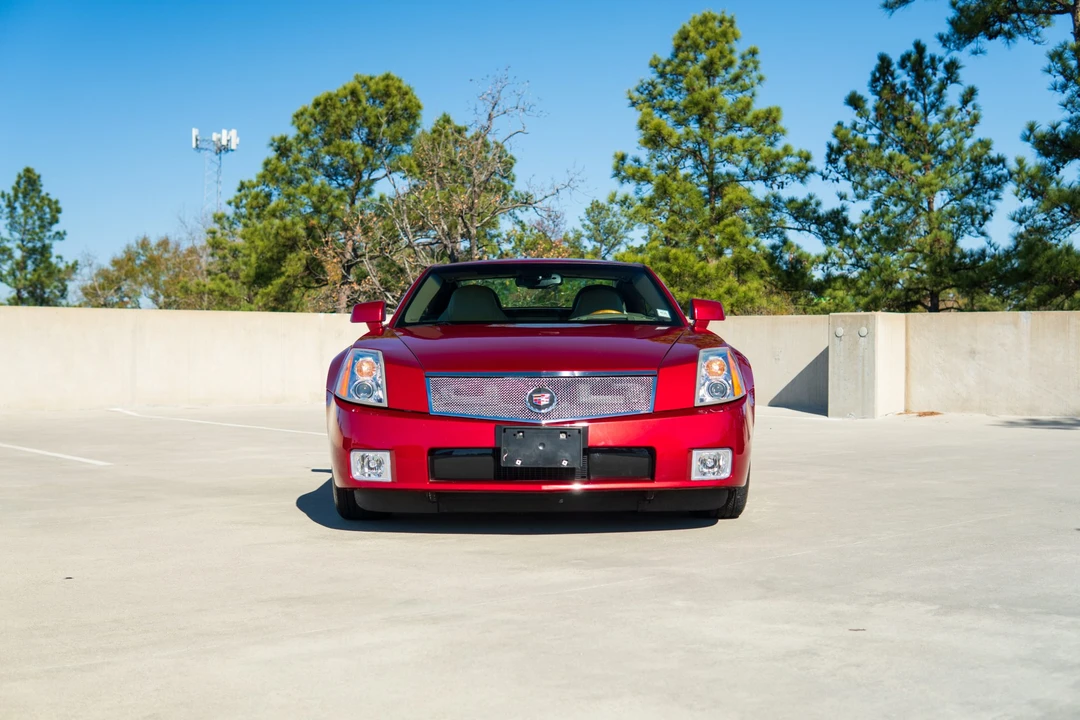 2005 Cadillac XLR - Image 18 of 31