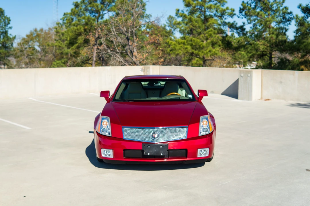 2005 Cadillac XLR - Image 19 of 31