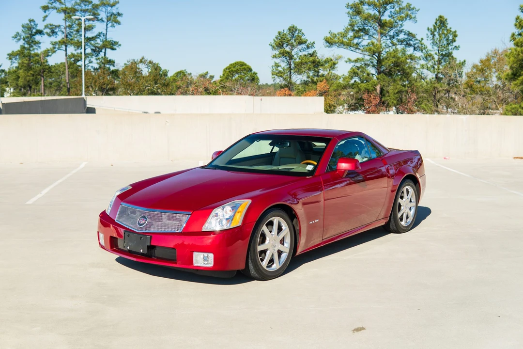 2005 Cadillac XLR - Image 17 of 31