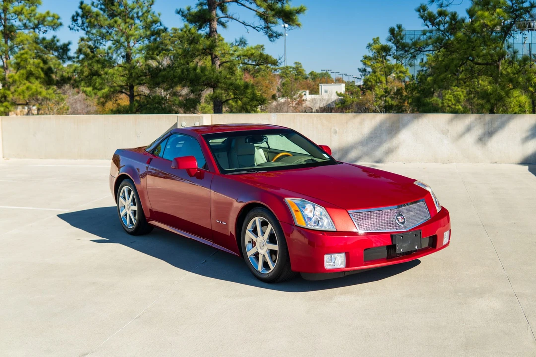 2005 Cadillac XLR - Image 20 of 31
