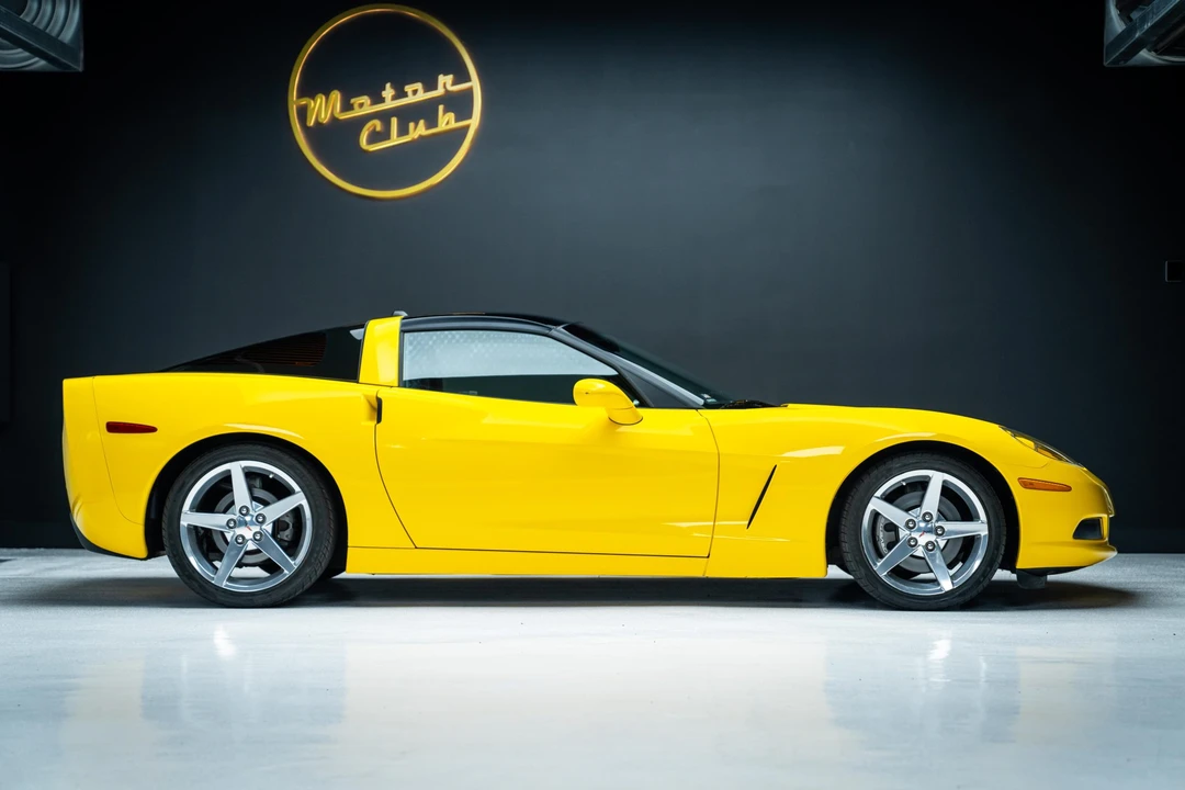 2005 Chevrolet Corvette C6 - Image 16 of 31
