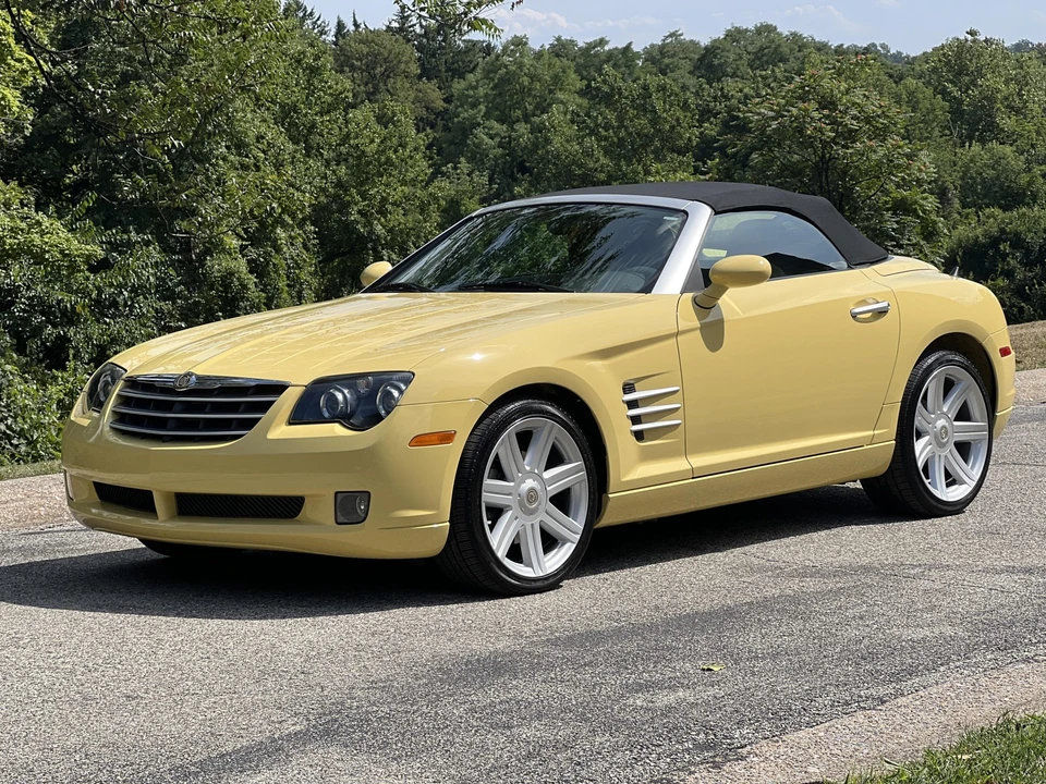 2005 Chrysler Crossfire - Image 4 of 31