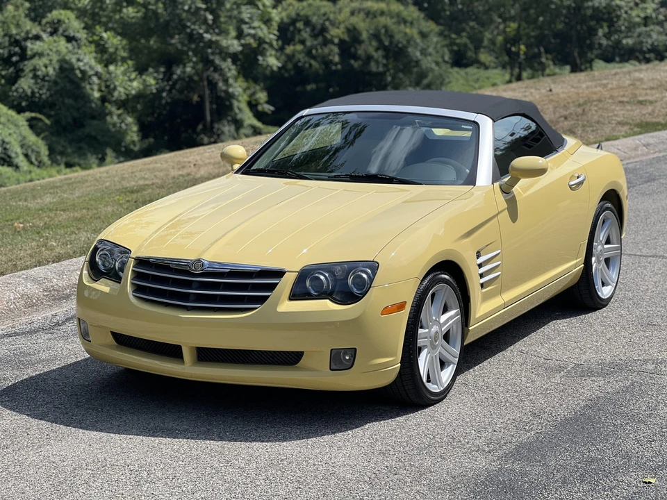 2005 Chrysler Crossfire - Image 6 of 31