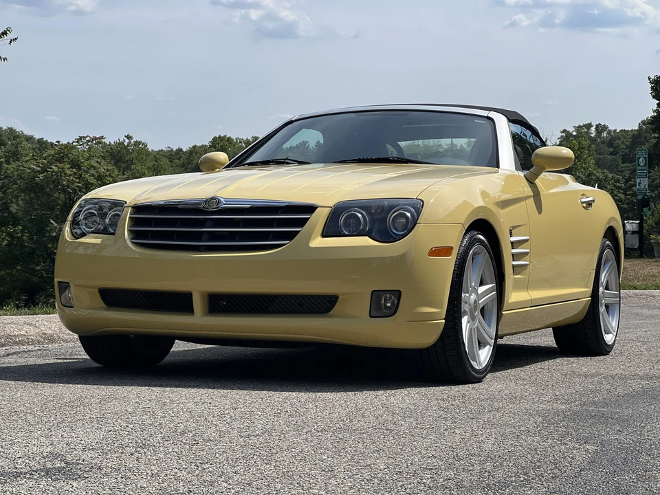 2005 Chrysler Crossfire - Image 7 of 31