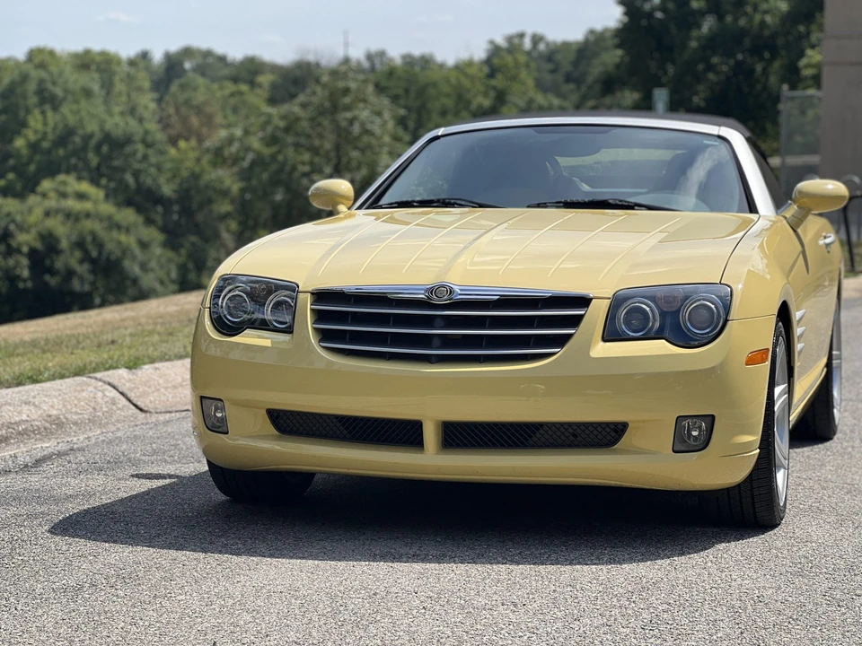 2005 Chrysler Crossfire - Image 9 of 31