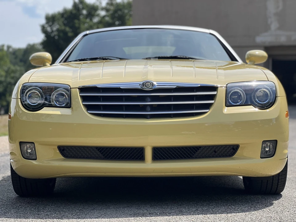 2005 Chrysler Crossfire - Image 10 of 31
