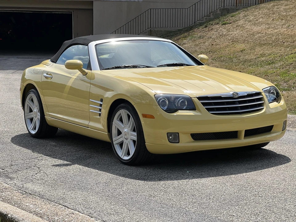 2005 Chrysler Crossfire - Image 15 of 31