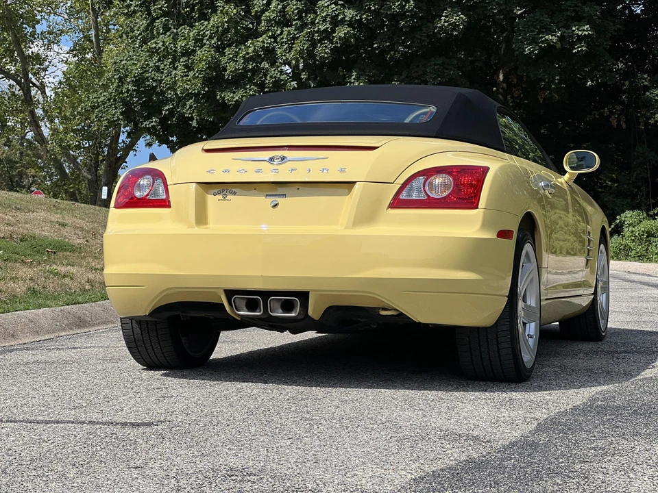 2005 Chrysler Crossfire - Image 25 of 31