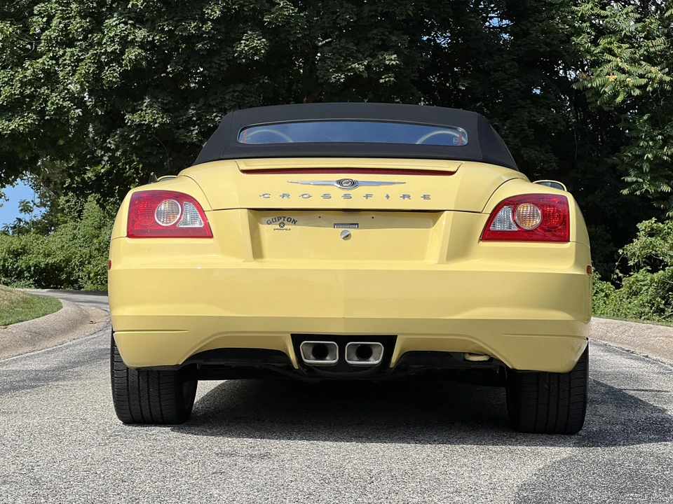 2005 Chrysler Crossfire - Image 26 of 31