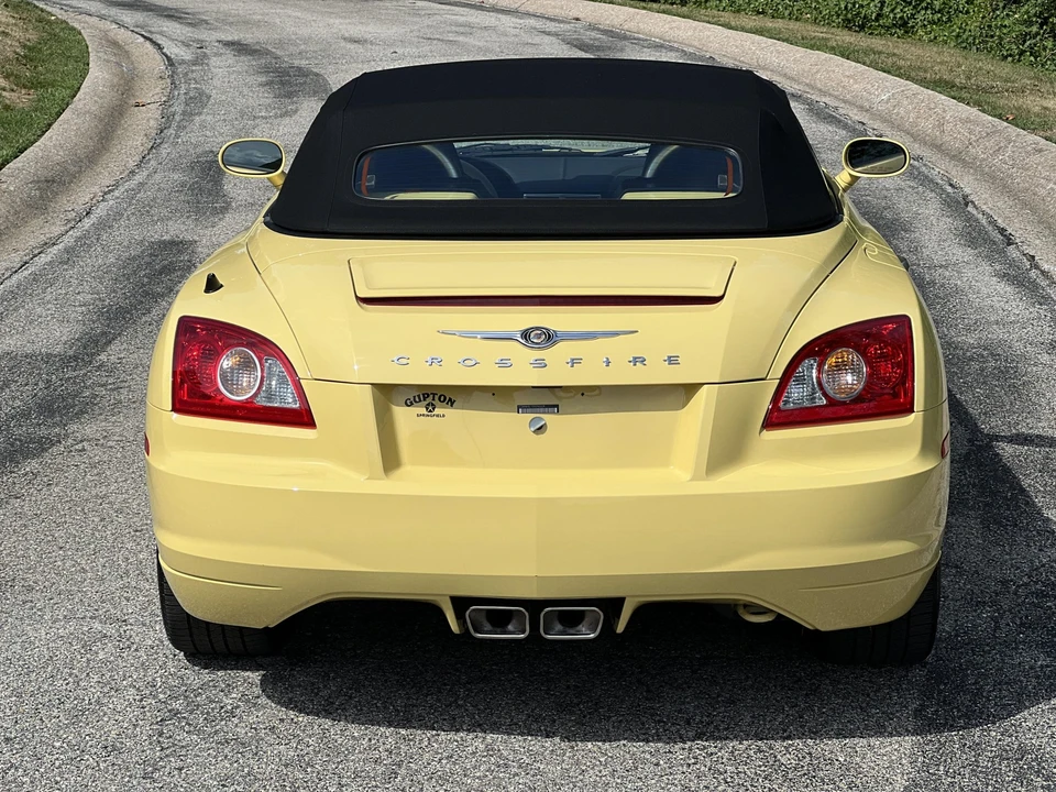 2005 Chrysler Crossfire - Image 28 of 31