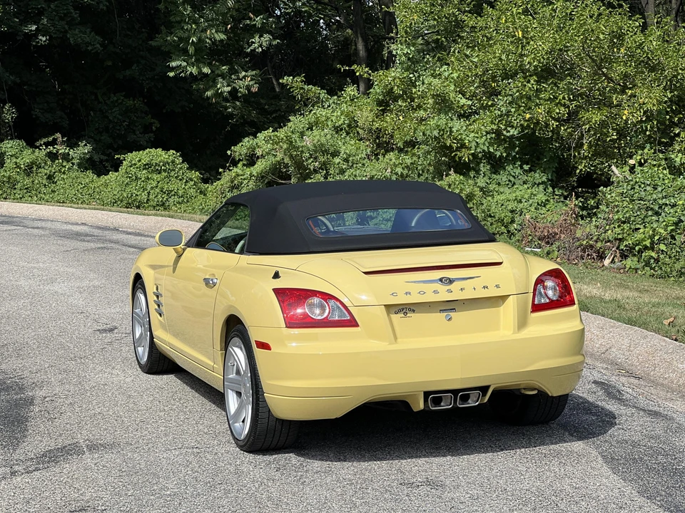 2005 Chrysler Crossfire - Image 30 of 31